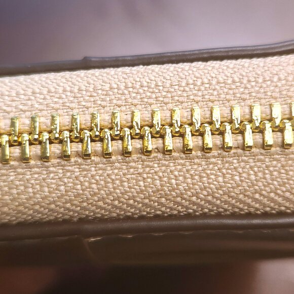 Michael Kors Adele Metallic Woven Leather Wallet - NWT- See Photos For Callout - Picture 6 of 12